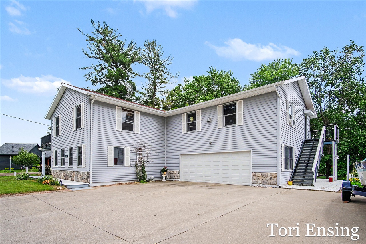 3rd image of 13190 16 Mile Rd, Gowen, MI 49326 | MLS# 70540472