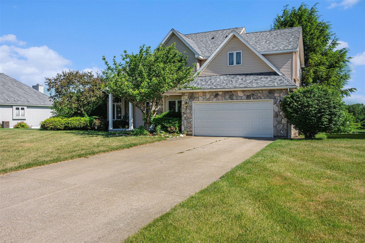 2nd image of 14 Blue Stone Rdg, Battle Creek, MI 49014 | MLS# 70540504