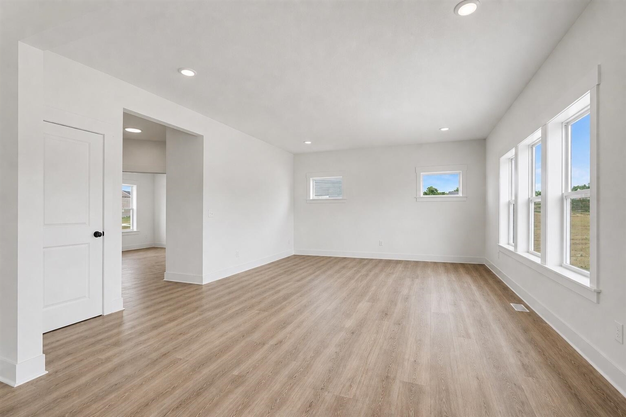 Photo 2 of Single family home for sale at 7964 Snow View Dr, Alto, MI 49302 | MLS# 70540715 | Listing updated on 2026-09-18