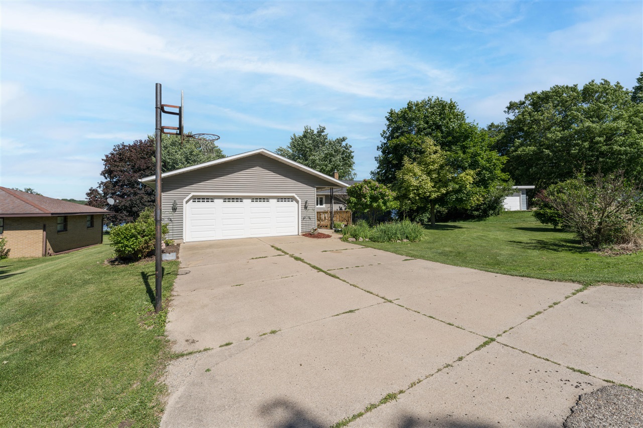 2nd image of 2937 Loehrs Landing Dr, Hastings, MI 49058 | MLS# 70540726