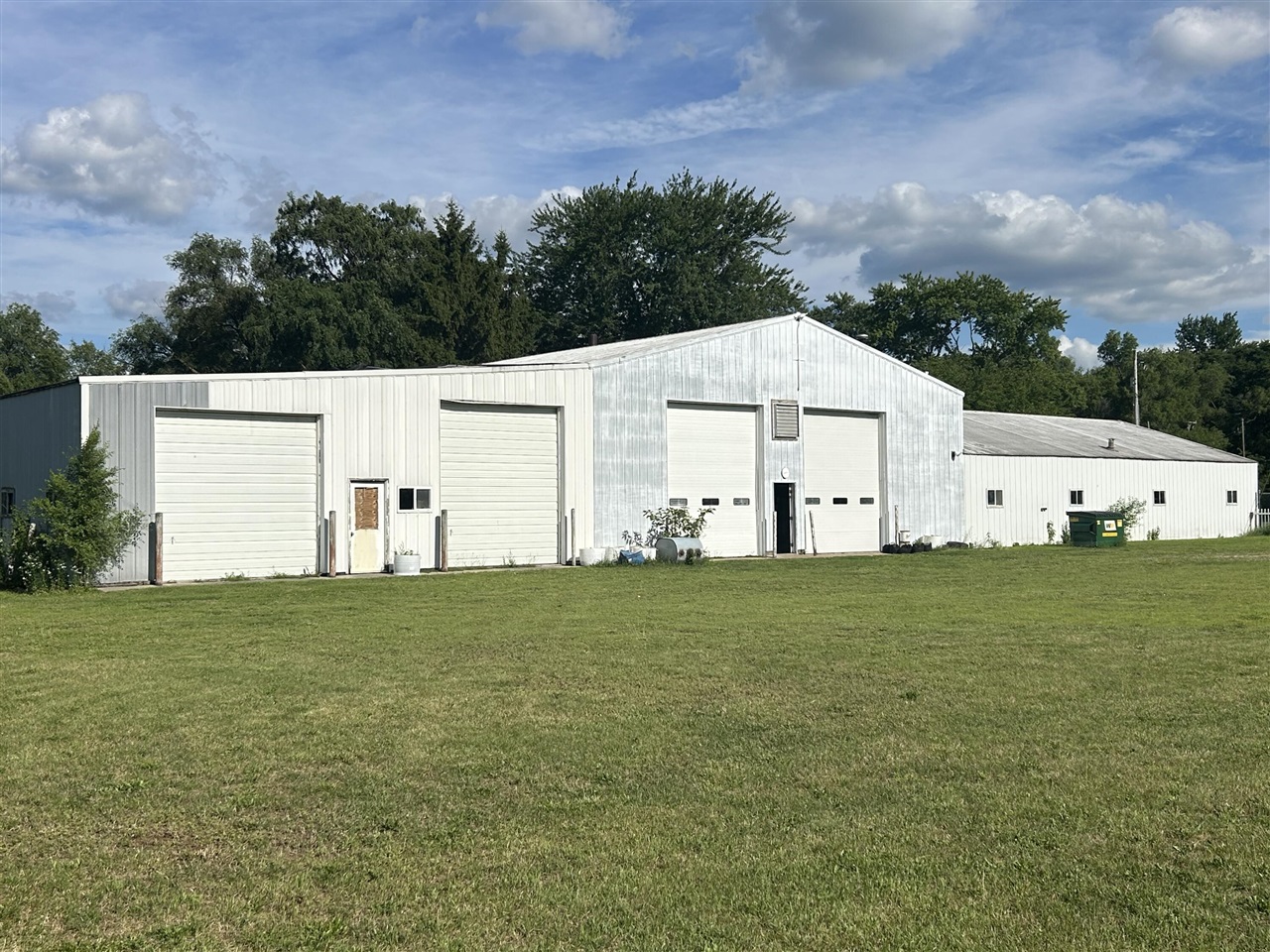 2nd image of 114 W Colon Rd, Coldwater, MI 49036 | MLS# 70540866