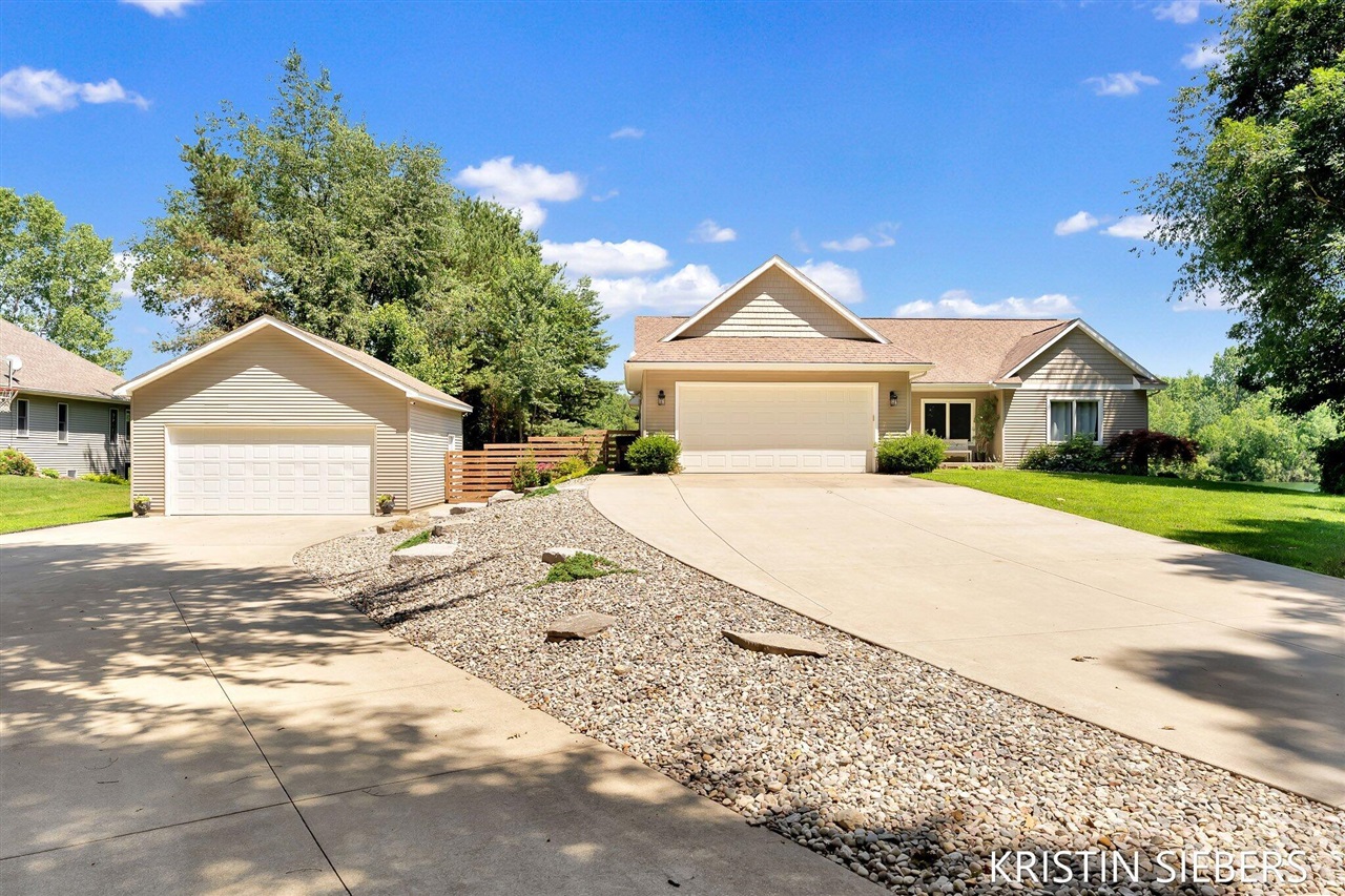 3rd image of 9760 Jade Dr, Allendale, MI 49401 | MLS# 70540868