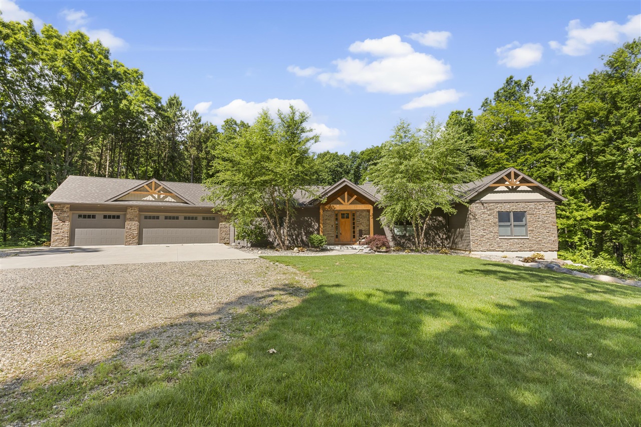 1st image of 16285 13 Mile Rd, Battle Creek, MI 49014 | MLS# 70540897