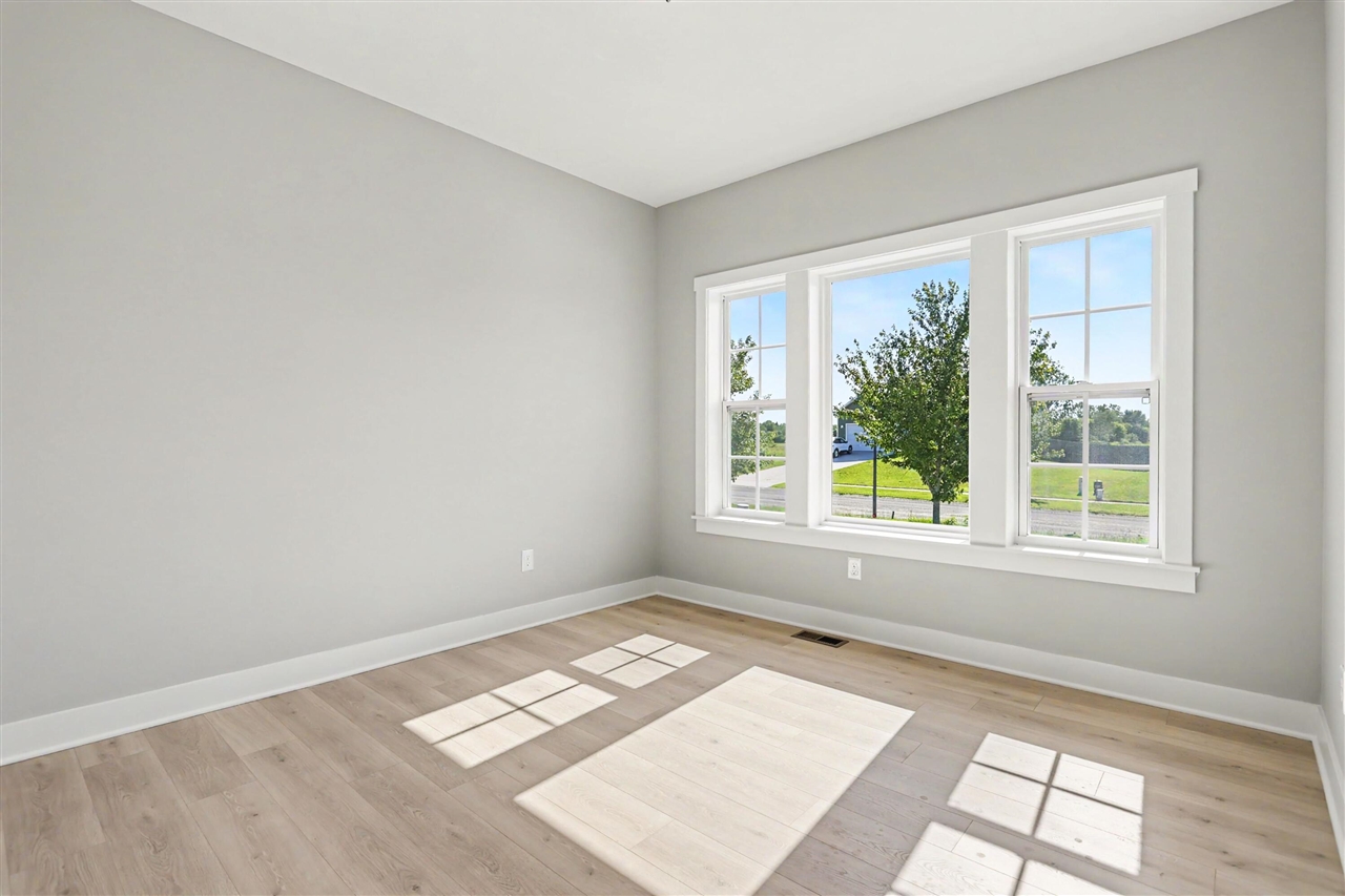3rd image of 6281 Comiskey Rd, Stevensville, MI 49127 | MLS# 70540910