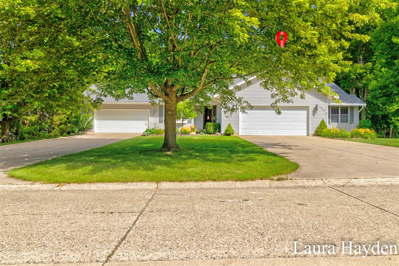 43rd image of 6880 Beechwood Dr, Saranac, MI 48881 | MLS# 70541075