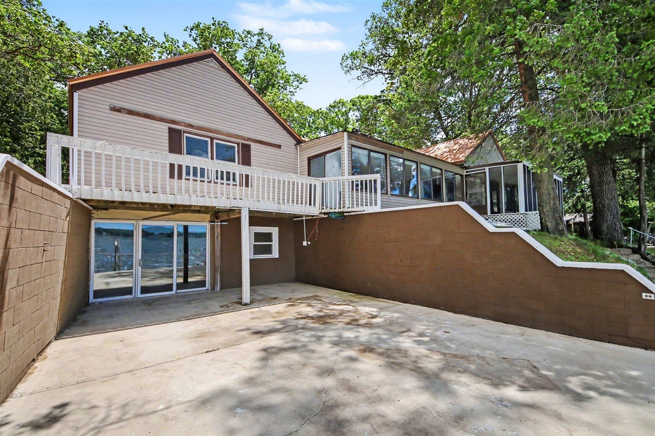 3rd image of 9351 S Catalpa Ave, Newaygo, MI 49337 | MLS# 70541170