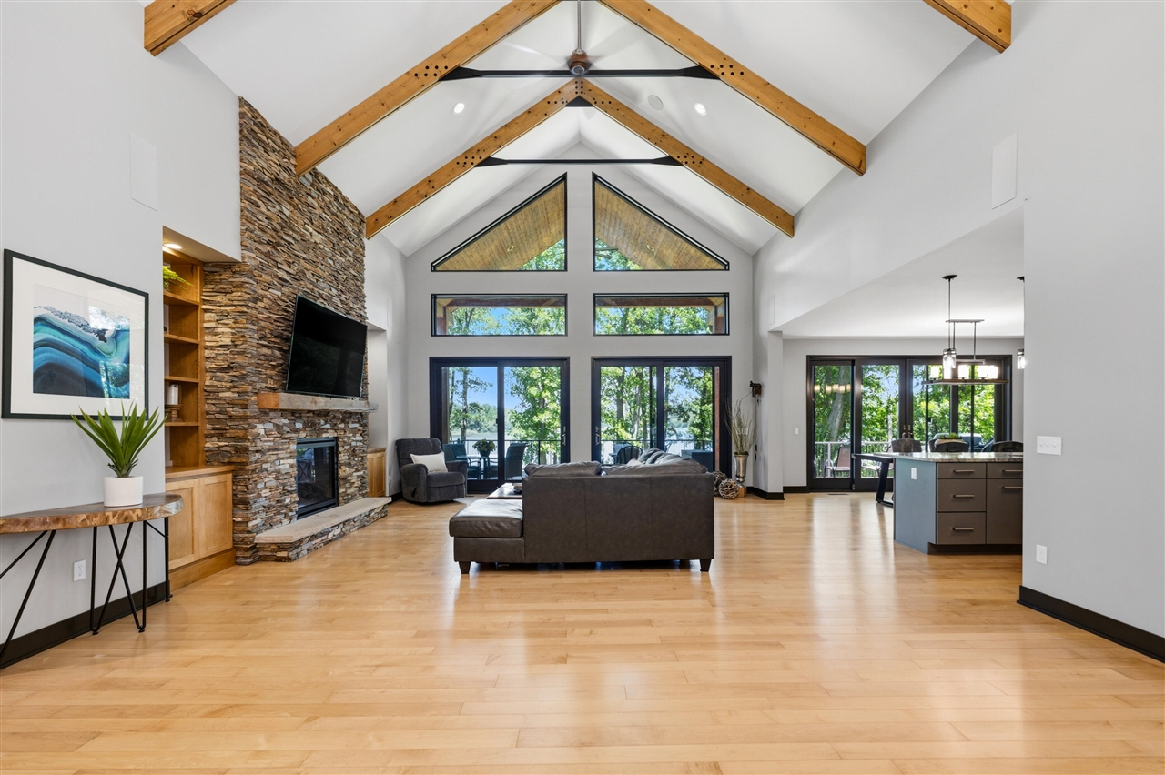 3rd image of 14295 Peninsula Dr, Galesburg, MI 49053 | MLS# 70541221