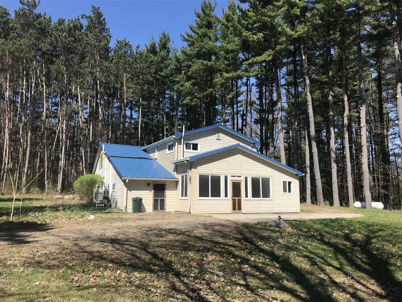 1st image of 8727 Lansing Ave, Rives Junction, MI 49277 | MLS# 70541328