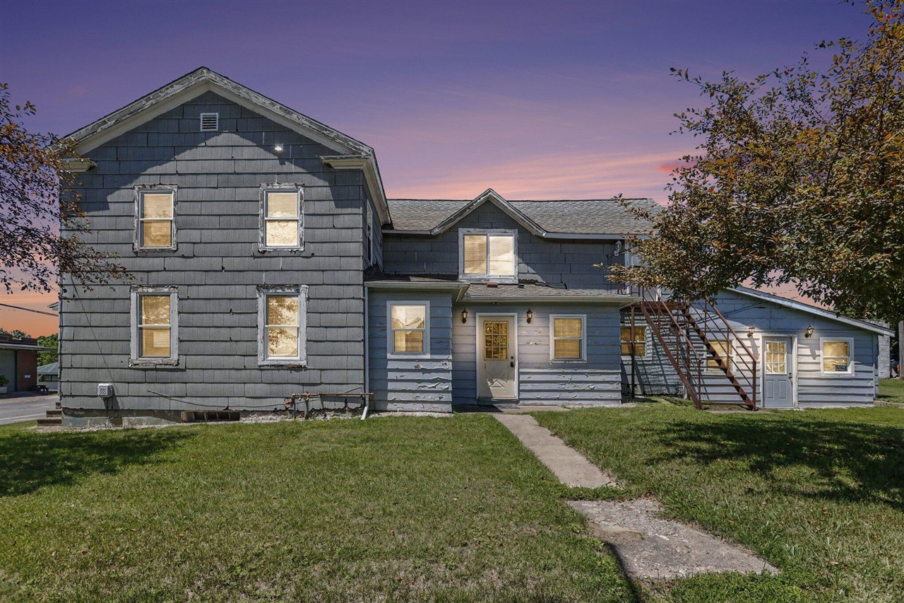 2nd image of 4737 Territorial Rd, Benton Harbor, MI 49022 | MLS# 70541406