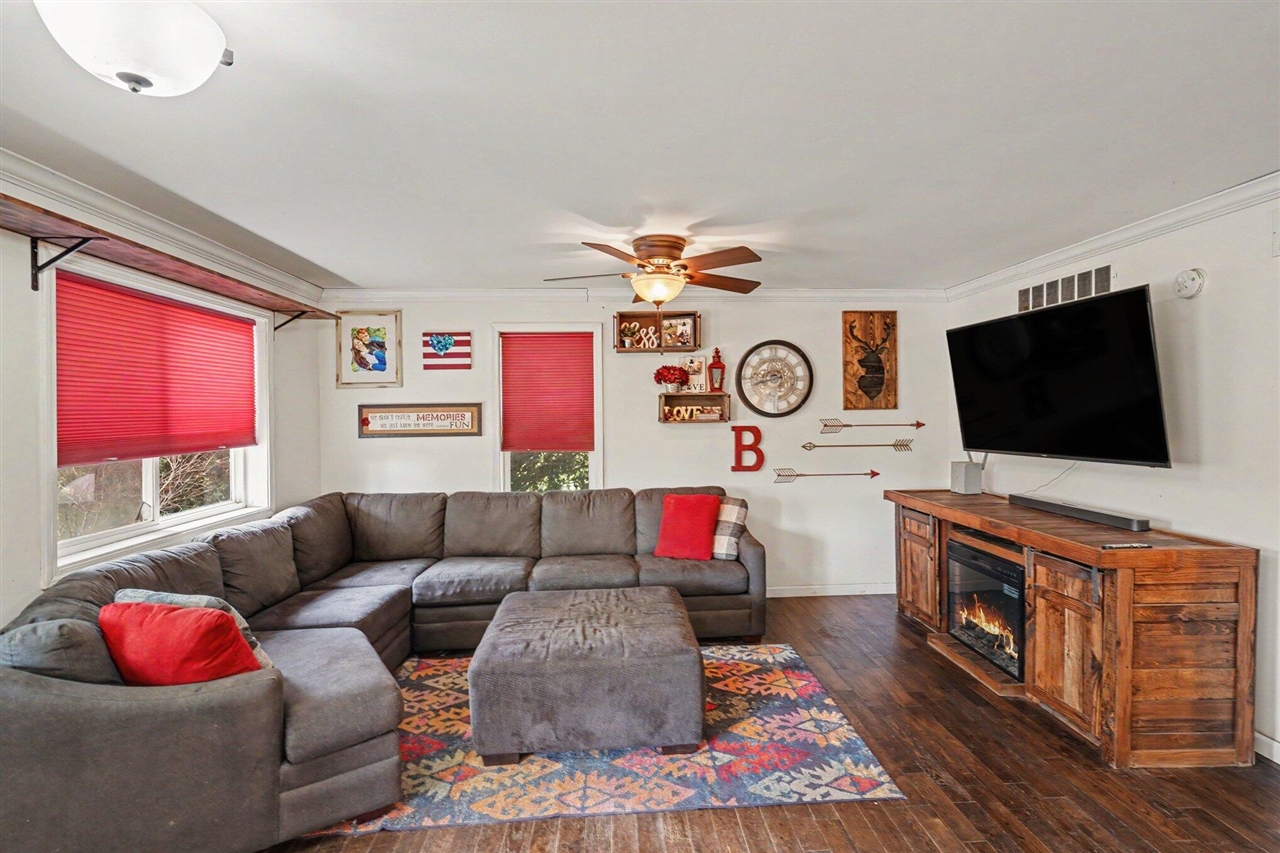 5th image of 6129 Old State Rd, North Branch, MI 48461 | MLS# 70541719