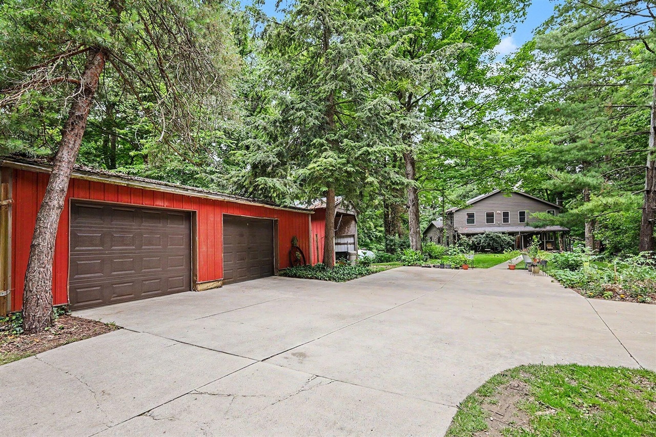 Photo 3 of Single family home for sale at 11355 108th Street, Freeport, MI 49325 | MLS# 70541763 | Listing updated on 2026-10-05
