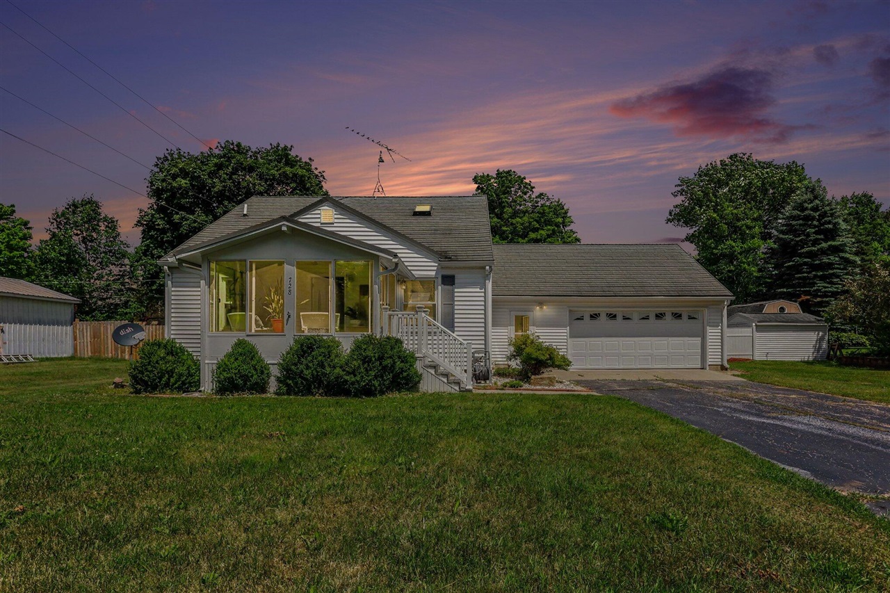 1st image of 728 Ohio Ave, Fremont, MI 49412 | MLS# 70541816