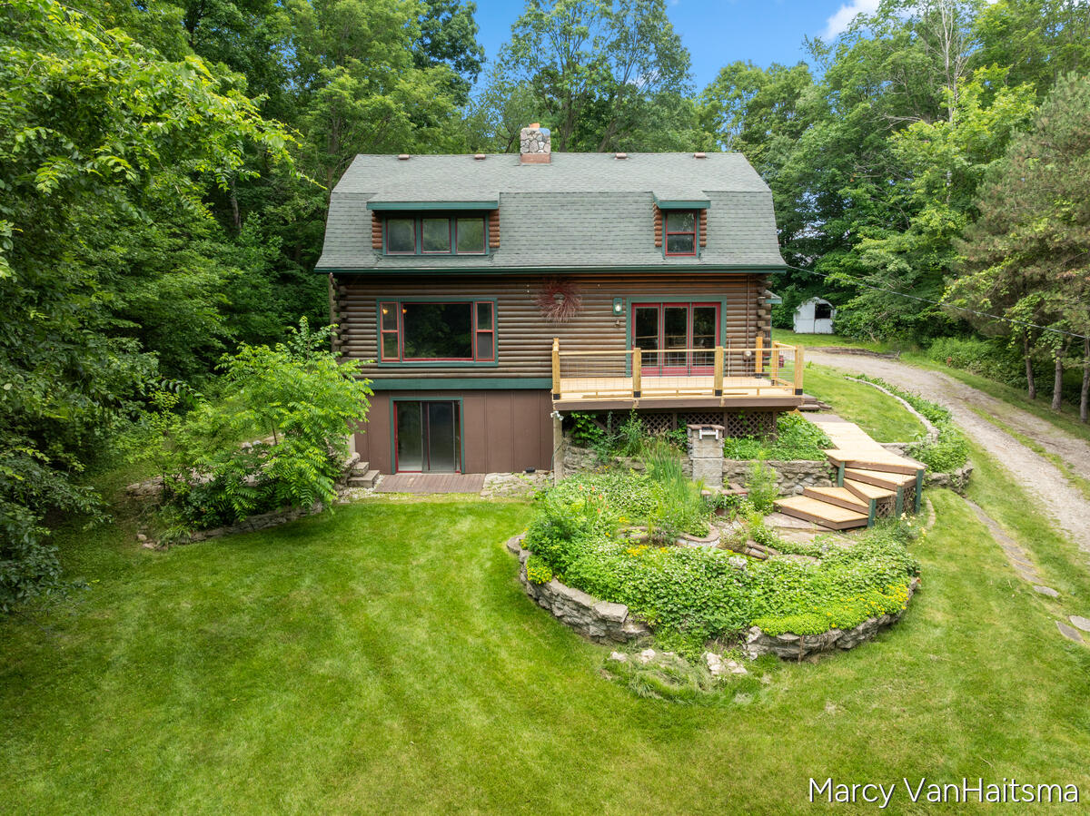 Photo 2 of Single family home for sale at 5837 Warner St, Allendale, MI 49401 | MLS# 70541918 | Listing updated on 2026-09-02