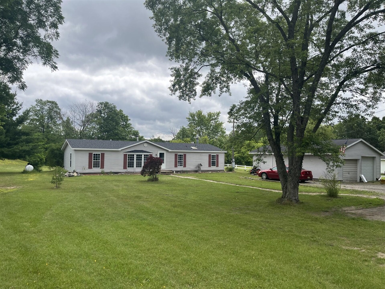 1st image of 1172 N Greenville Rd, Stanton, MI 48888 | MLS# 70541948