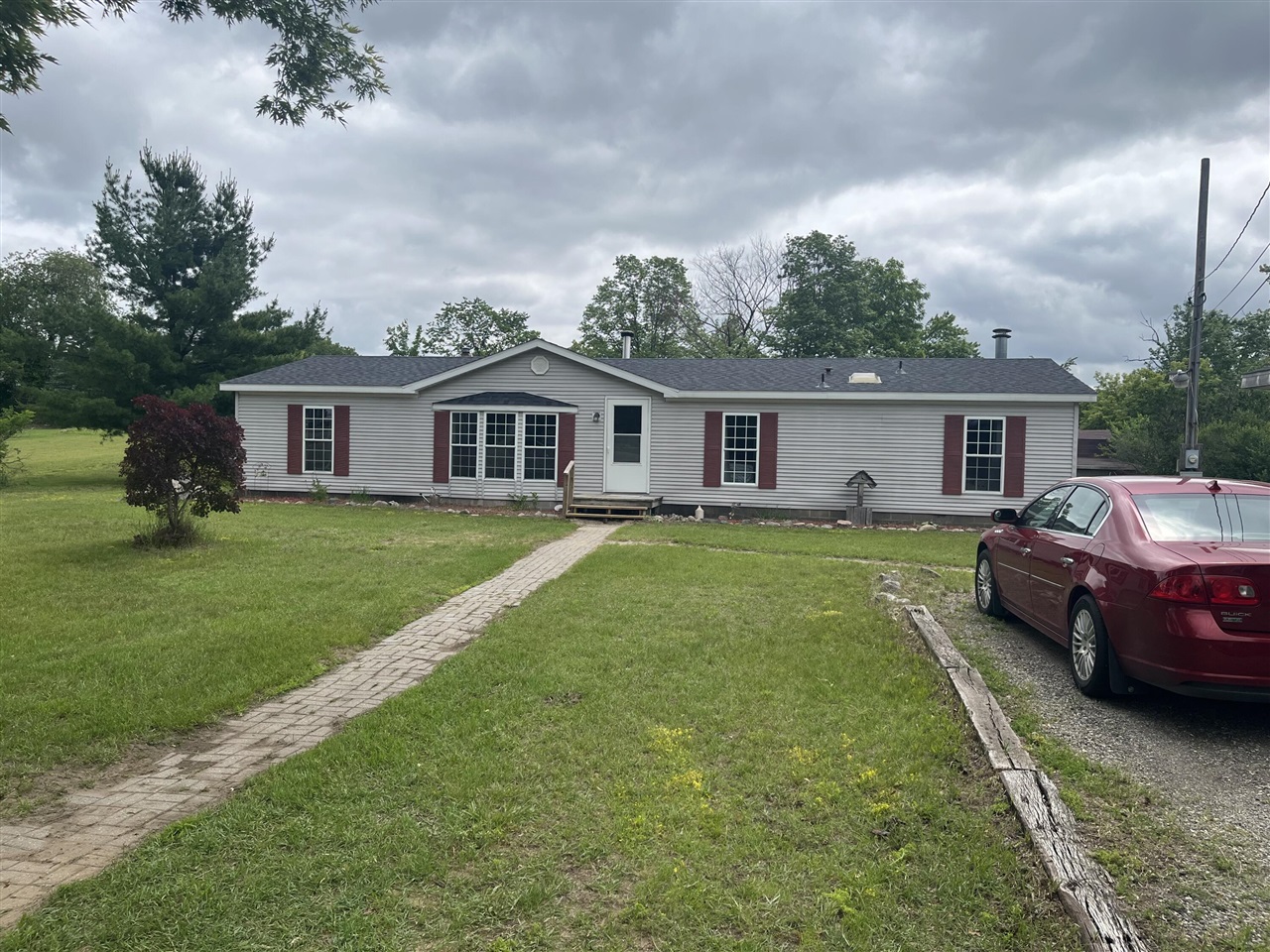2nd image of 1172 N Greenville Rd, Stanton, MI 48888 | MLS# 70541948