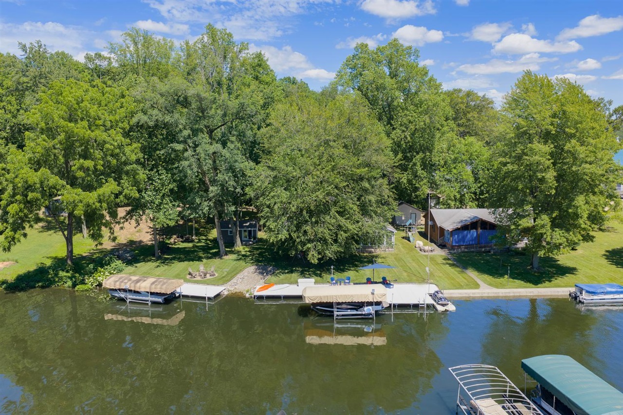 4th image of 61626 Lagoon Dr, Cassopolis, MI 49031 | MLS# 70541979