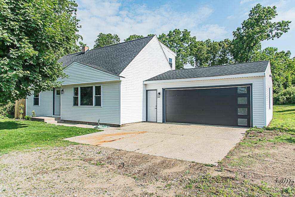 2nd image of 1822 W Centre Ave, Portage, MI 49024 | MLS# 70541987