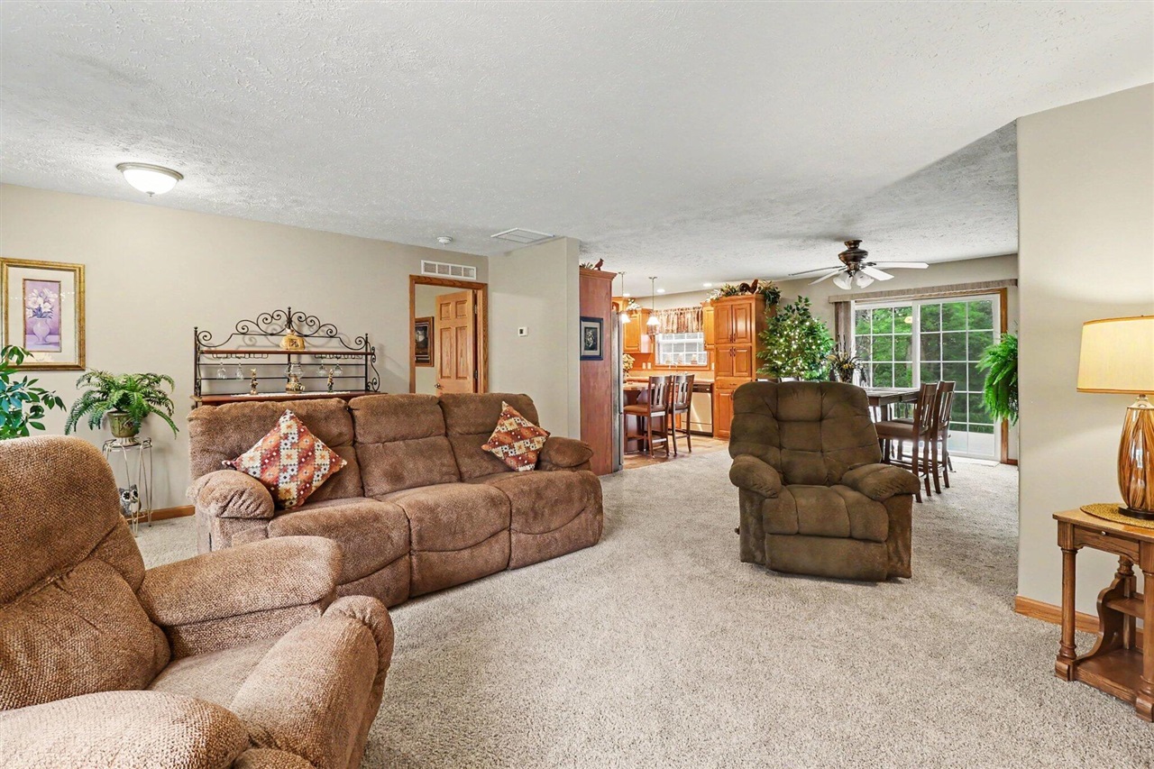 5th image of 986 W Fox Farm Rd, Manistee, MI 49660 | MLS# 70542076