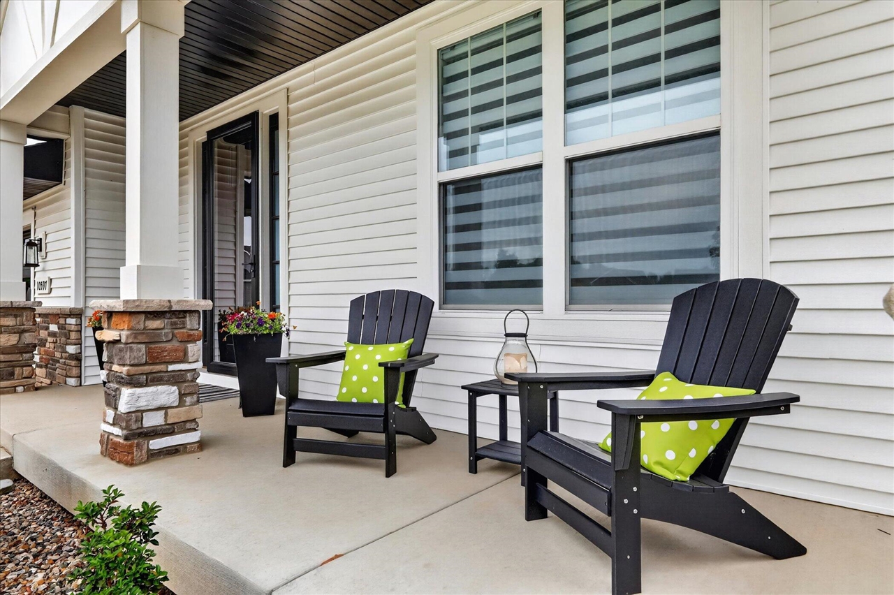5th image of 10597 Sharon Lee Ln, Portage, MI 49024-6817
