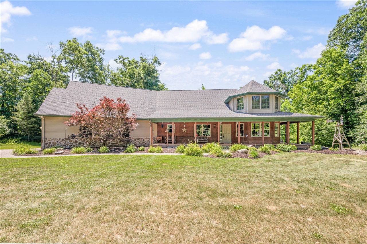 image of 10810 Ingersoll Dr, Howard City, MI 49329 | MLS# 70542133