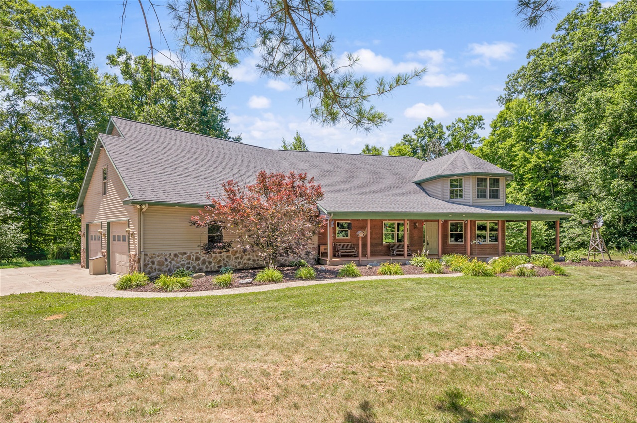 image of 10810 Ingersoll Dr, Howard City, MI 49329 | MLS# 70542133