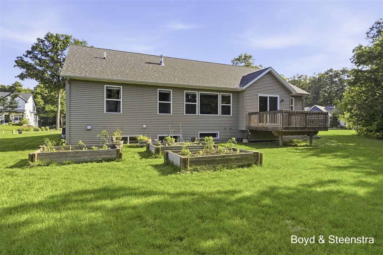 5th image of 13092 Boulderway Trl, Grand Haven, MI 49417 | MLS# 70542135