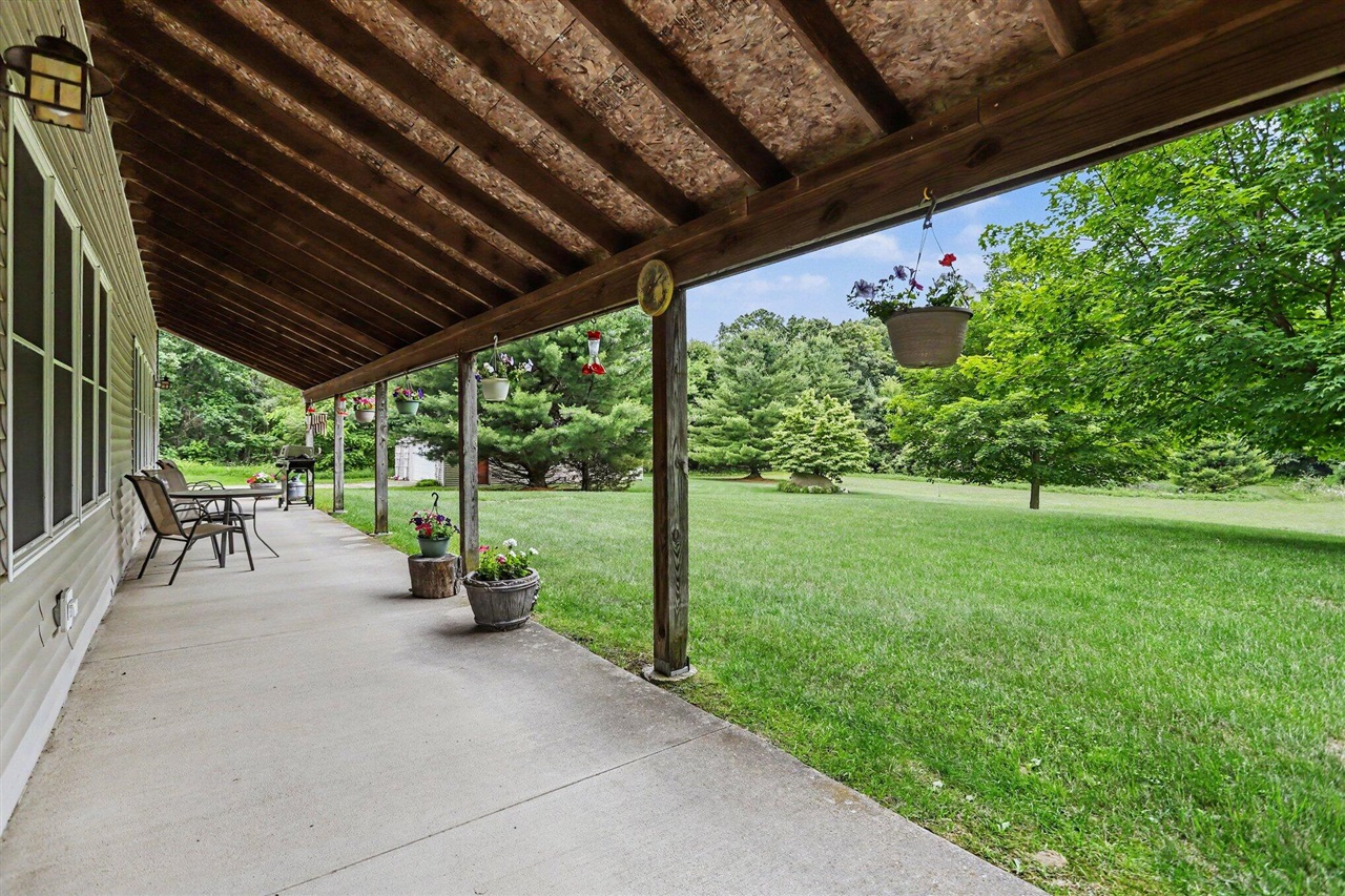 5th image of 21641 Pine Lake Rd, Battle Creek, MI 49014 | MLS# 70542226