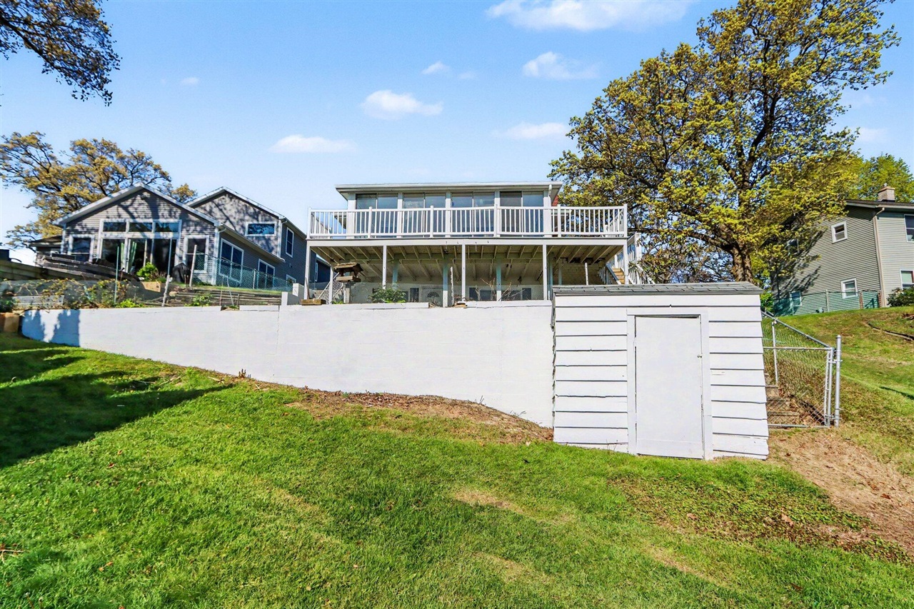 5th image of 468 W Crooked Lake Dr, Kalamazoo, MI 49009 | MLS# 70542310