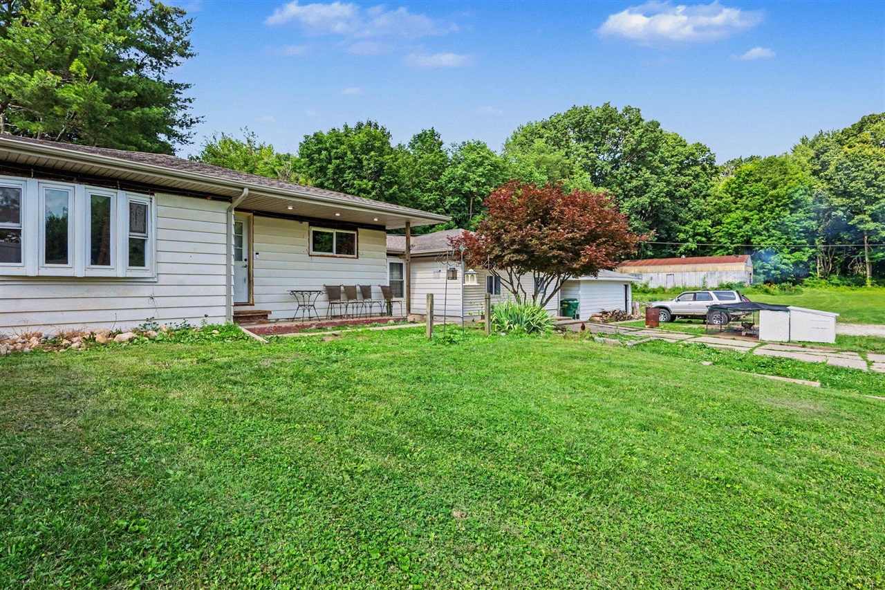 2nd image of 59293 Roberts Rd, Three Rivers, MI 49093 | MLS# 70542427