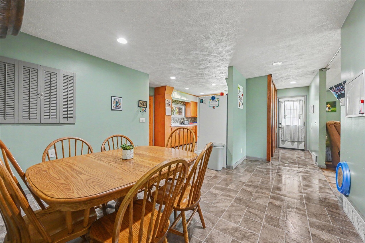 5th image of 59293 Roberts Rd, Three Rivers, MI 49093 | MLS# 70542427