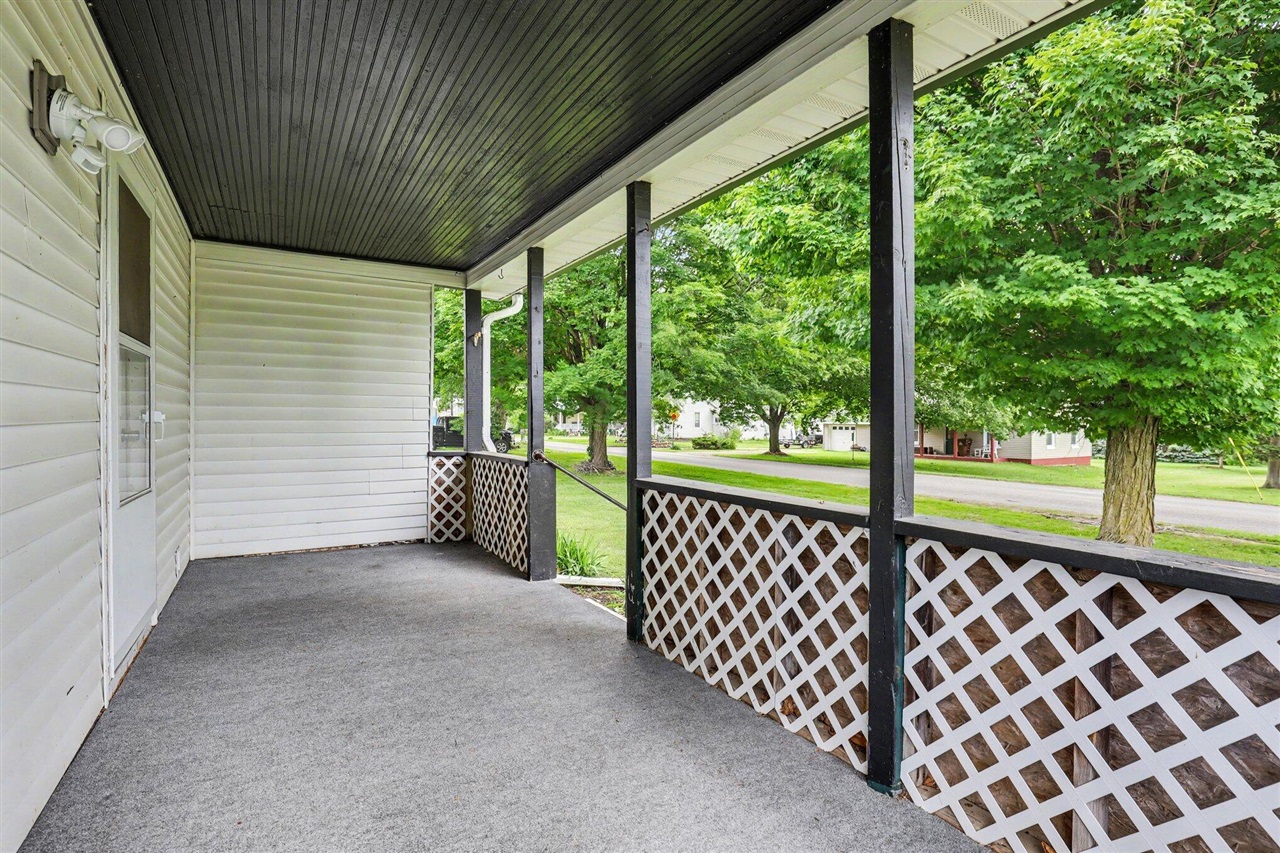 5th image of 190 E Cross St, Clarksville, MI 48815 | MLS# 70542437