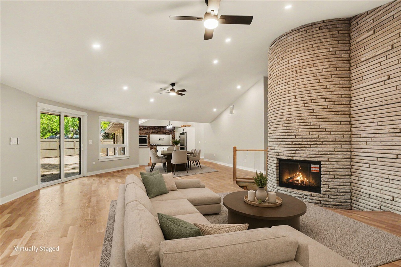 Photo 2 of Single family home for sale at 2631 Hillview Ln, Saint Joseph, MI 49085 | MLS# 70542561 | Listing updated on 2026-09-18