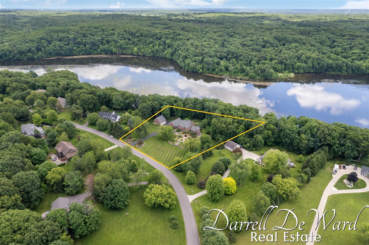 2nd image of 13850 Thompson Dr, Lowell, MI 49331 | MLS# 70542576