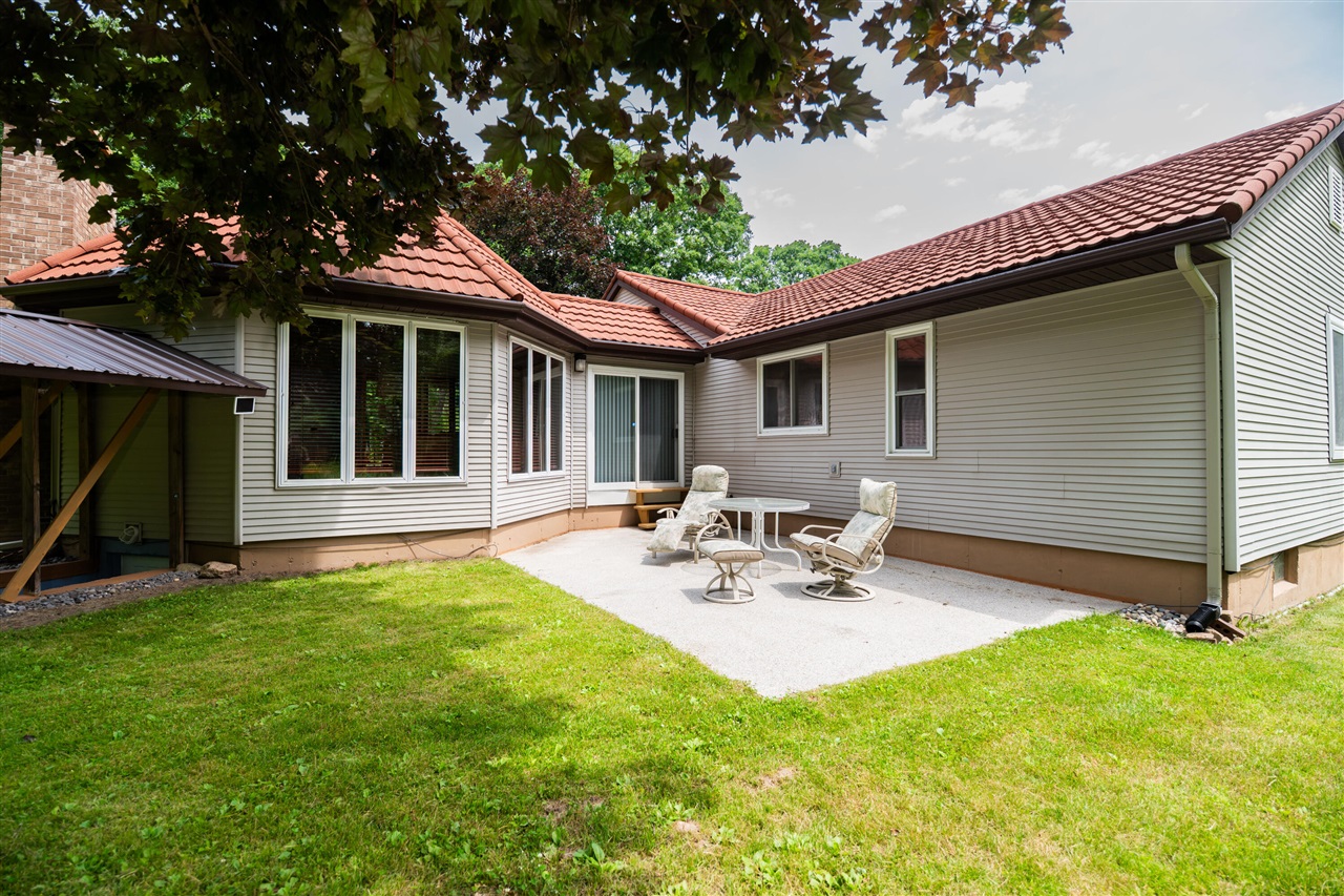 3rd image of 989 Ne Mccabe Ave, Ada, MI 49301 | MLS# 70542697