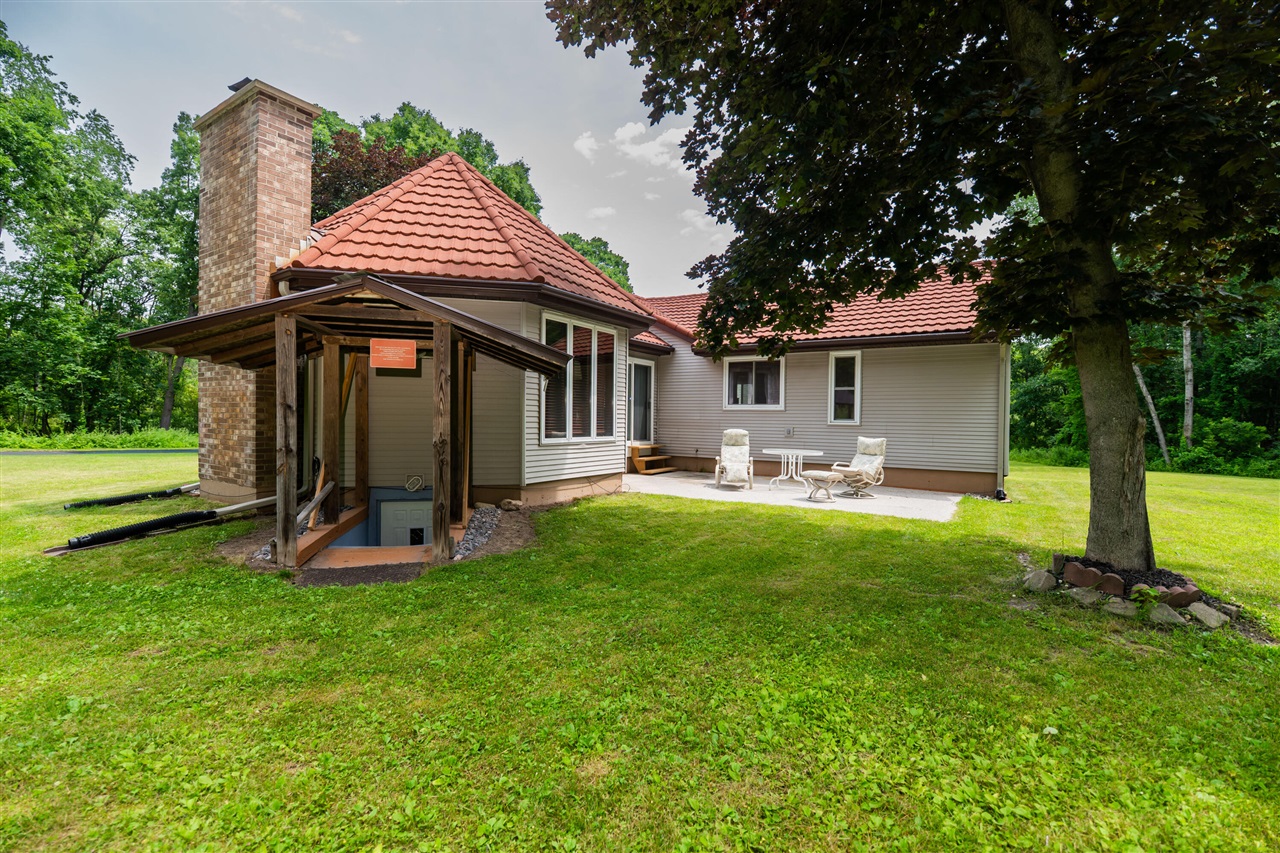 4th image of 989 Ne Mccabe Ave, Ada, MI 49301 | MLS# 70542697