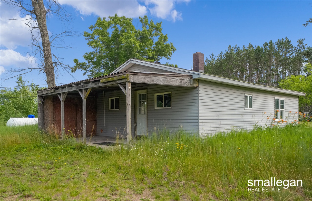 image of 8437 S Michcon Ave, Baldwin, MI 49304 | MLS# 70542747