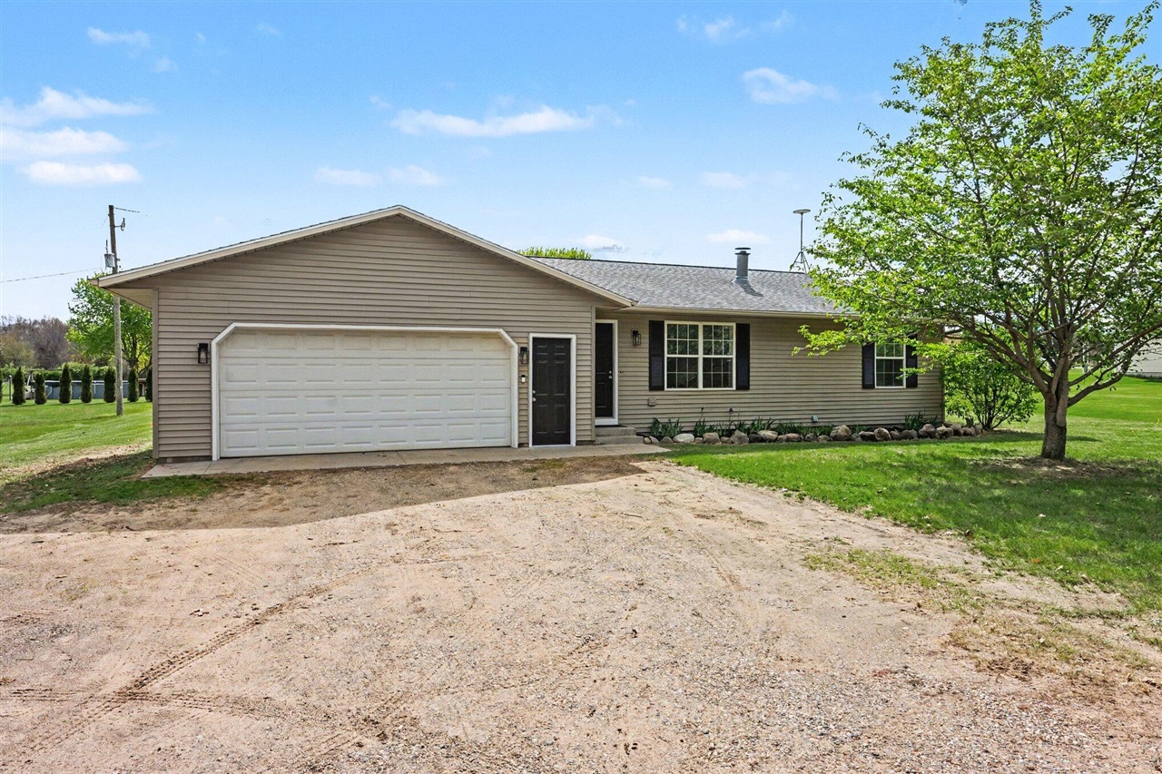 2nd image of 61117 County Road 653, Paw Paw, MI 49079 | MLS# 70542748