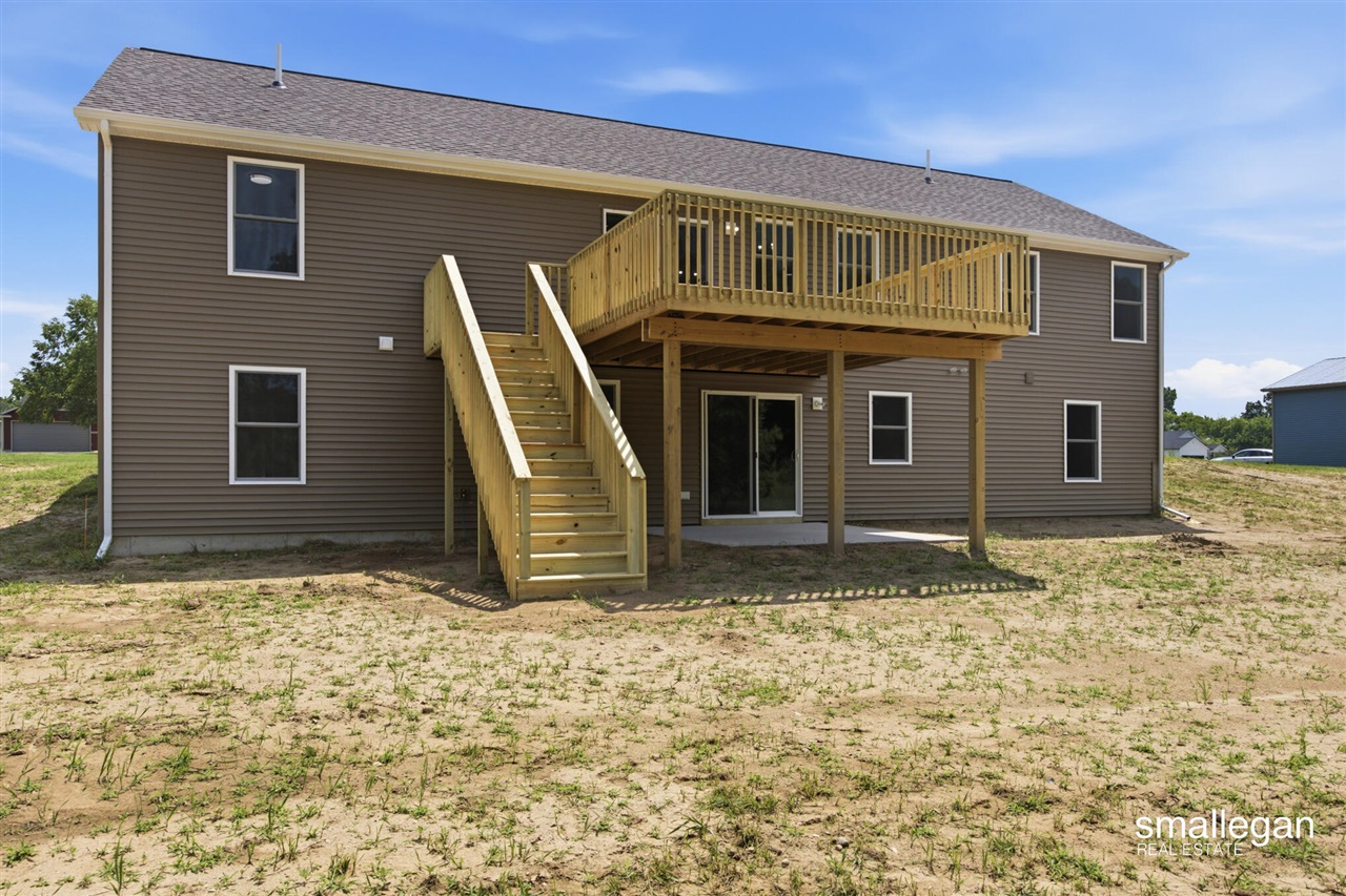 2nd image of 13881 Meadow Oak Dr, Greenville, MI 48838 | MLS# 70542882