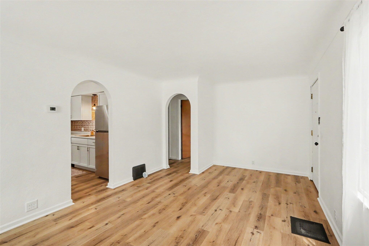 4th image of 830 Edison St, Kalamazoo, MI 49004 | MLS# 70542902