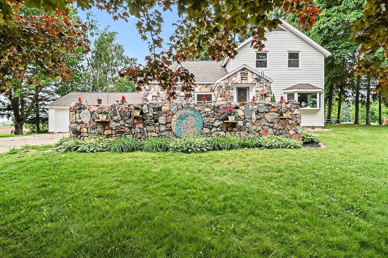 2nd image of 6301 S Stiles Rd, Pentwater, MI 49449 | MLS# 70542941