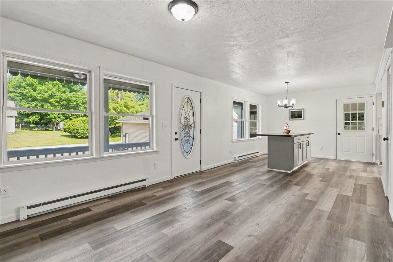4th image of 43479 Van Auken Dr, Bangor, MI 49013 | MLS# 70543222