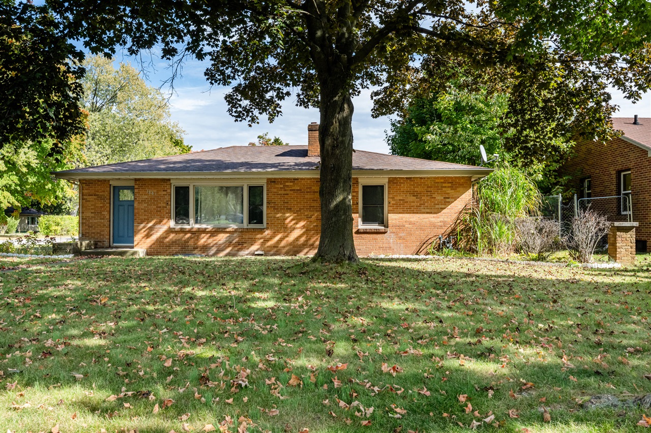 1st image of 1803 Heath Ct, Benton Harbor, MI 49022 | MLS# 70543241