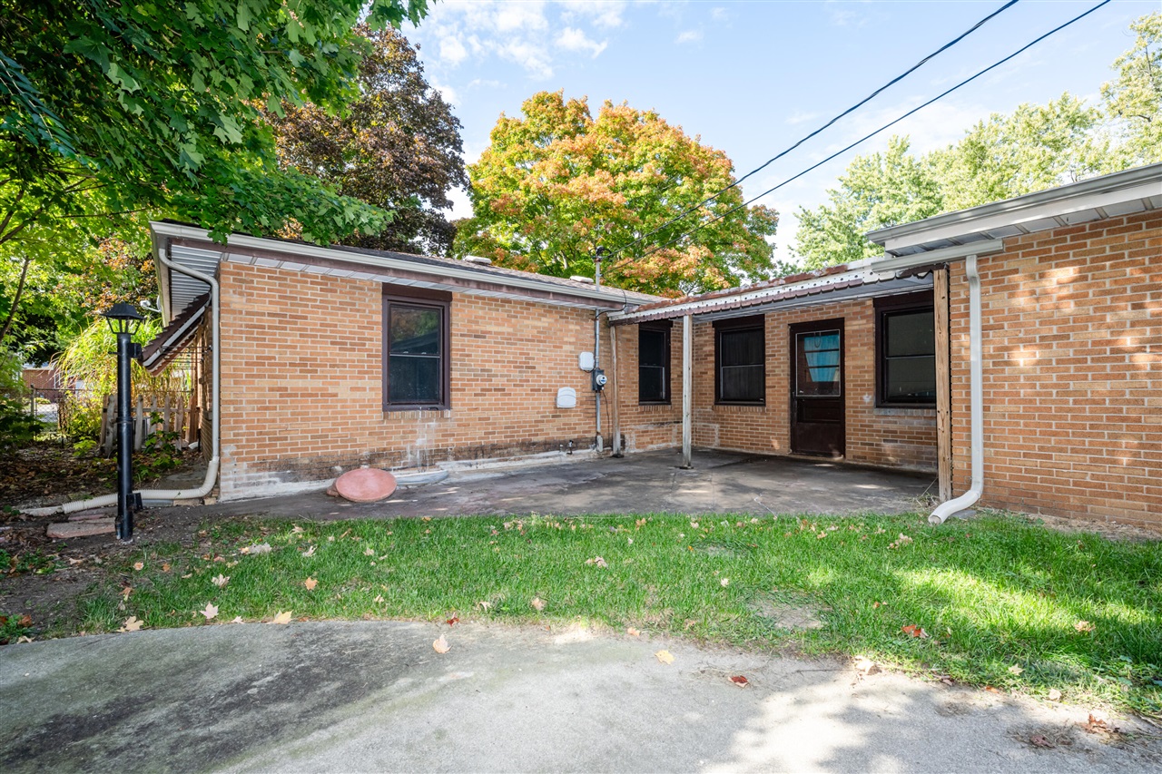 2nd image of 1803 Heath Ct, Benton Harbor, MI 49022 | MLS# 70543241