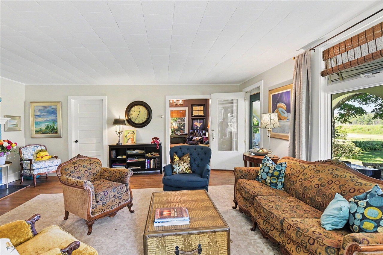 4th image of 1912 S Scenic Hwy, Frankfort, MI 49635 | MLS# 70543249