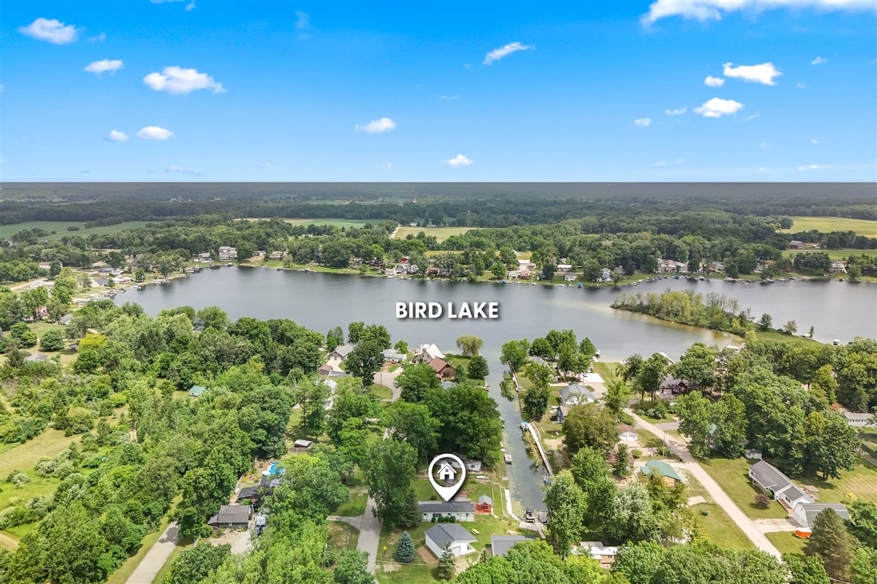 3rd image of 6915 Rowley Dr, Osseo, MI 49266 | MLS# 70543287