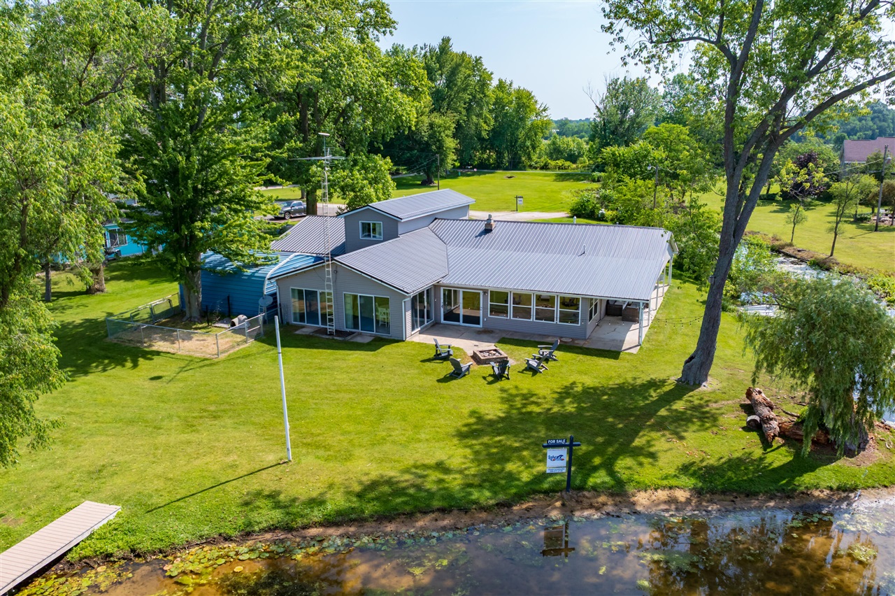 1st image of 48930 68th St, Hartford, MI 49057 | MLS# 70543329