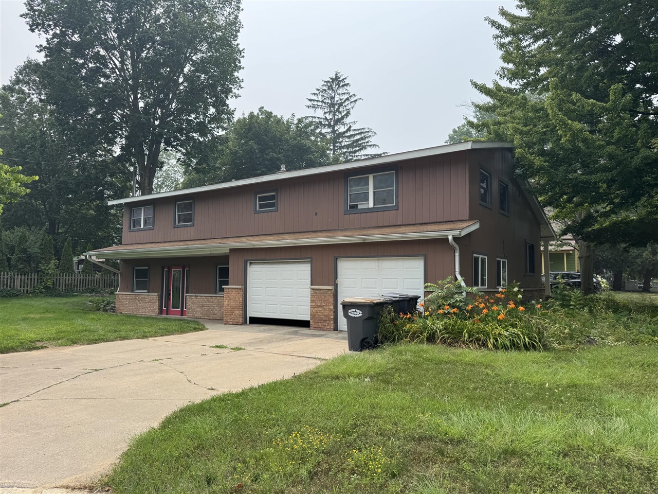 2nd image of 748 Green St, South Haven, MI 49090 | MLS# 70543397