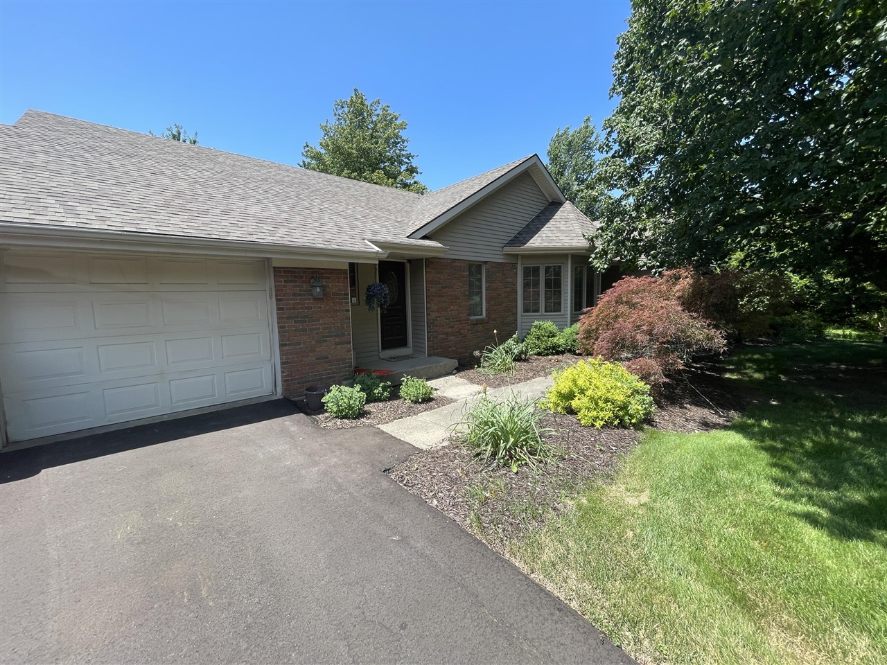 2nd image of 8335 Byron Garden Dr, Byron Center, MI 49315 | MLS# 70543424