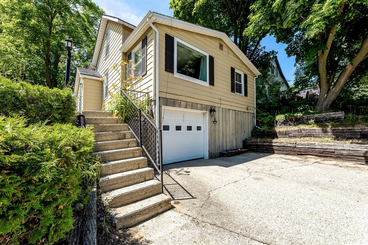 4th image of 8969 Ferry St, Montague, MI 49437 | MLS# 70543449