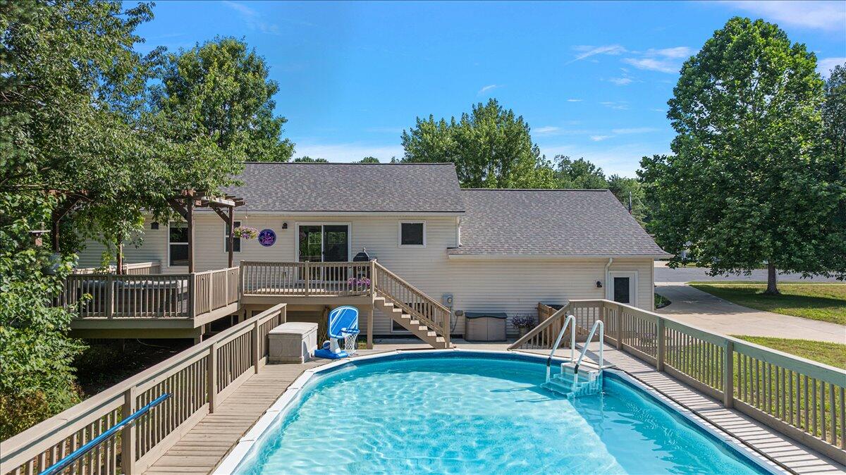 5th image of 6473 Pine Point Ct, Coopersville, MI 49404 | MLS# 70543602